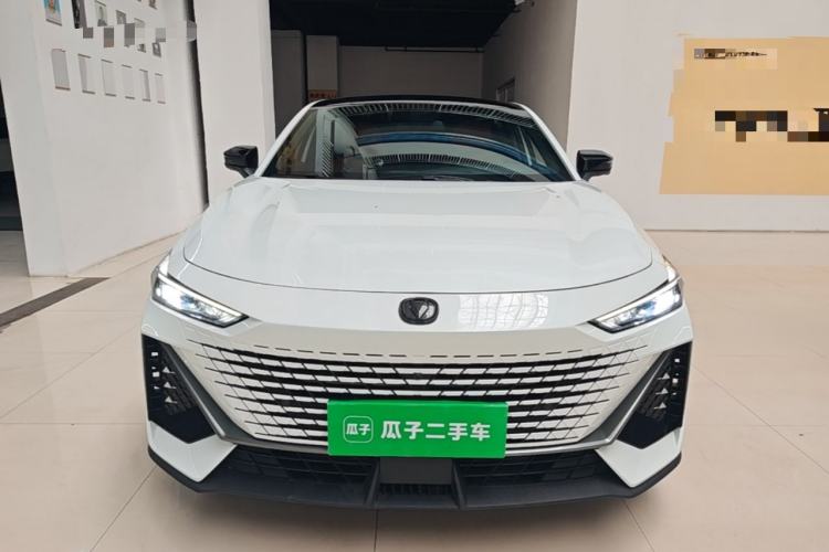 Used CHANGAN UNI-V 2022 1.5T Prestige Version Front
