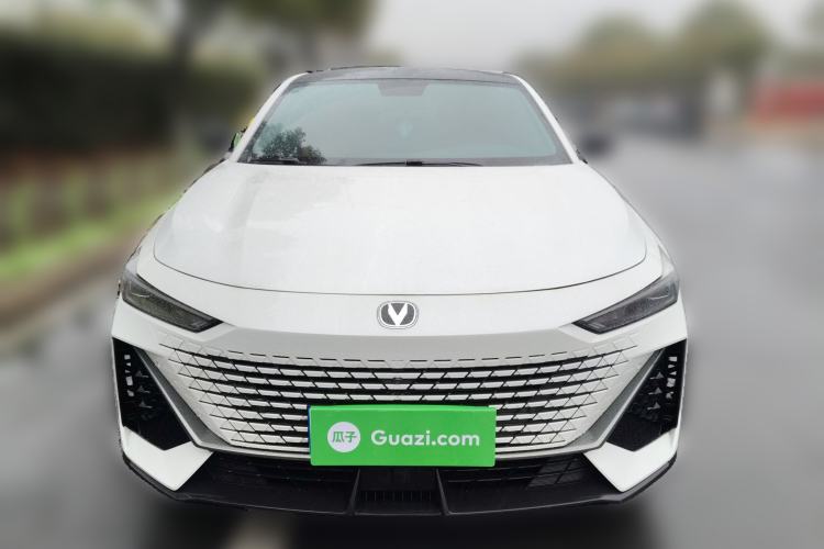 Used CHANGAN UNI-V 2022 1.5T Prestige Version Front