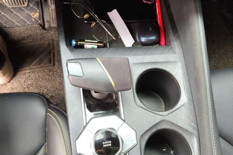 Used CHANGAN UNI-V 2022 1.5T Sport Edition Gear Lever