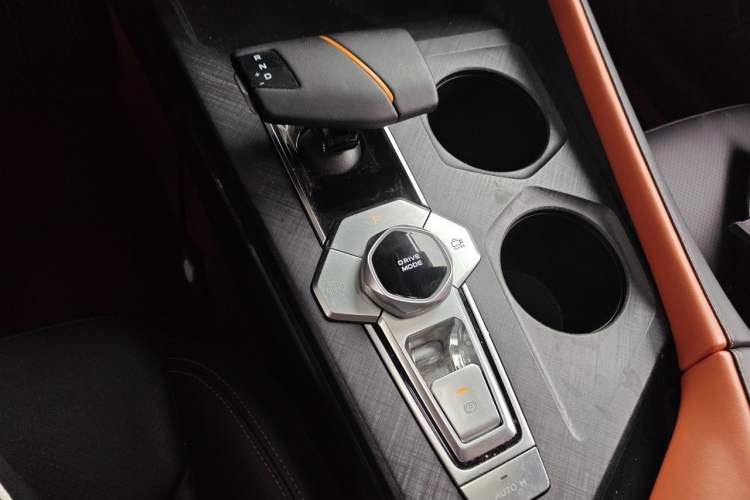Used CHANGAN UNI-V 2022 1.5T Prestige Version Gear Lever