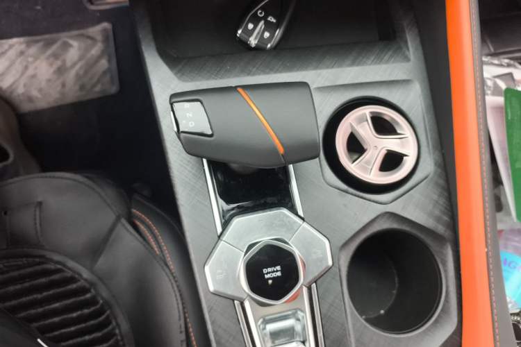 Used CHANGAN UNI-V 2022 1.5T Prestige Version Gear Lever