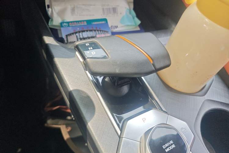 Used CHANGAN UNI-V 2022 1.5T Prestige Version Gear Lever