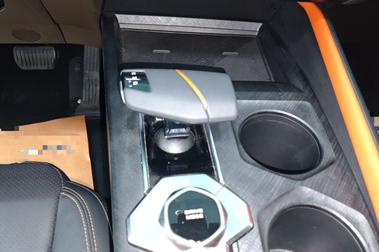 Used CHANGAN UNI-V 2022 1.5T Prestige Version Gear Lever