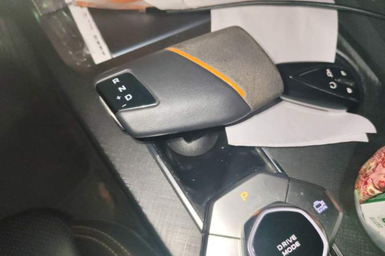 Used CHANGAN UNI-V 2022 1.5T Sport Edition Gear Lever