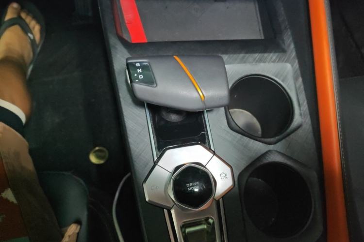 Used CHANGAN UNI-V 2022 1.5T Prestige Version Gear Lever