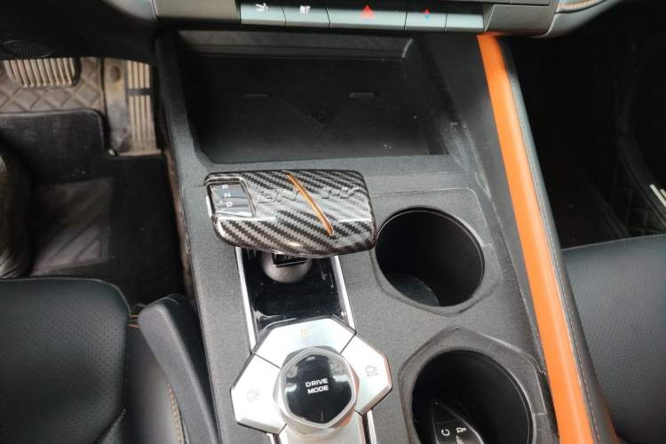 Used CHANGAN UNI-V 2022 1.5T Prestige Version Gear Lever