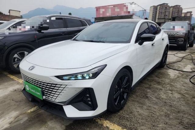 Used CHANGAN UNI-V 2022 1.5T Prestige Version