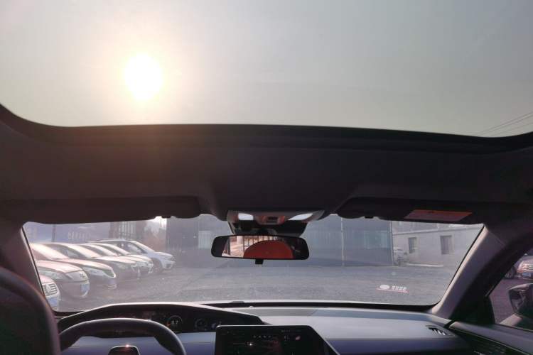 Used CHANGAN UNI-V 2022 1.5T Prestige Version Headliner