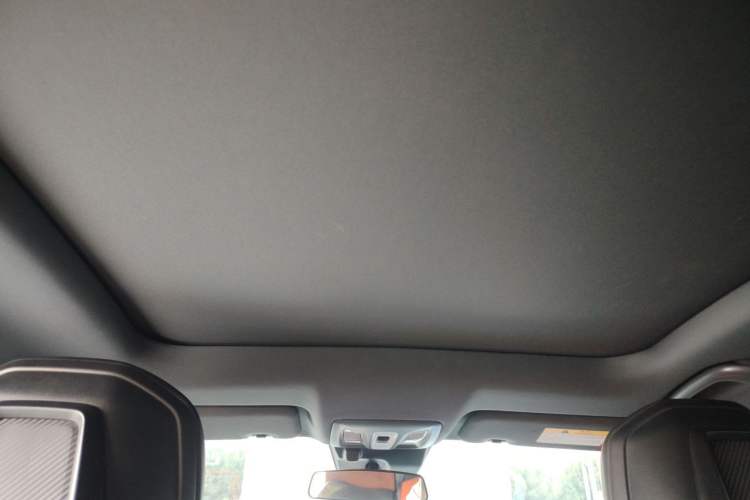 Used CHANGAN UNI-V 2022 1.5T Prestige Version Headliner