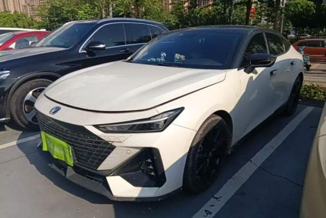 CHANGAN UNI-V 2022 1.5T Prestige Version usado