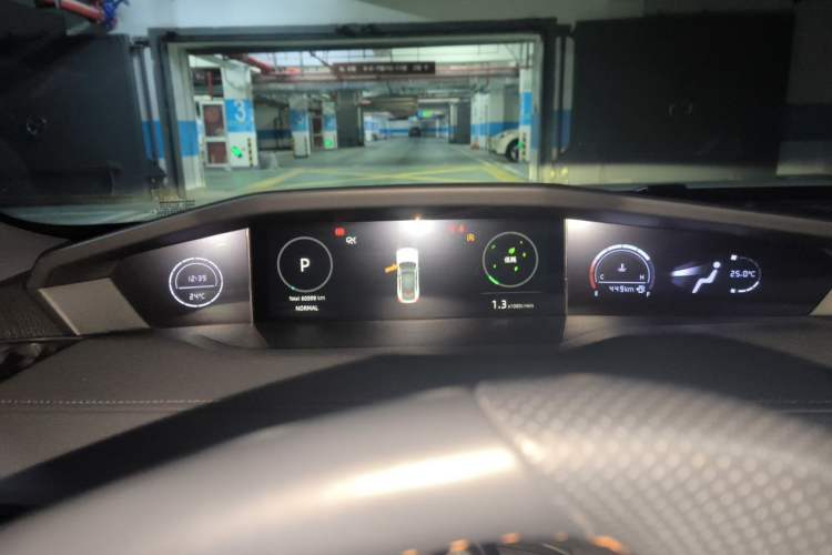 Used CHANGAN UNI-V 2022 1.5T Prestige Version Instrument Cluster