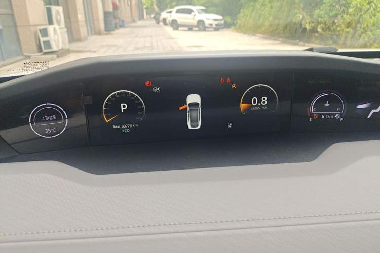 Used CHANGAN UNI-V 2022 1.5T Prestige Version Instrument Cluster