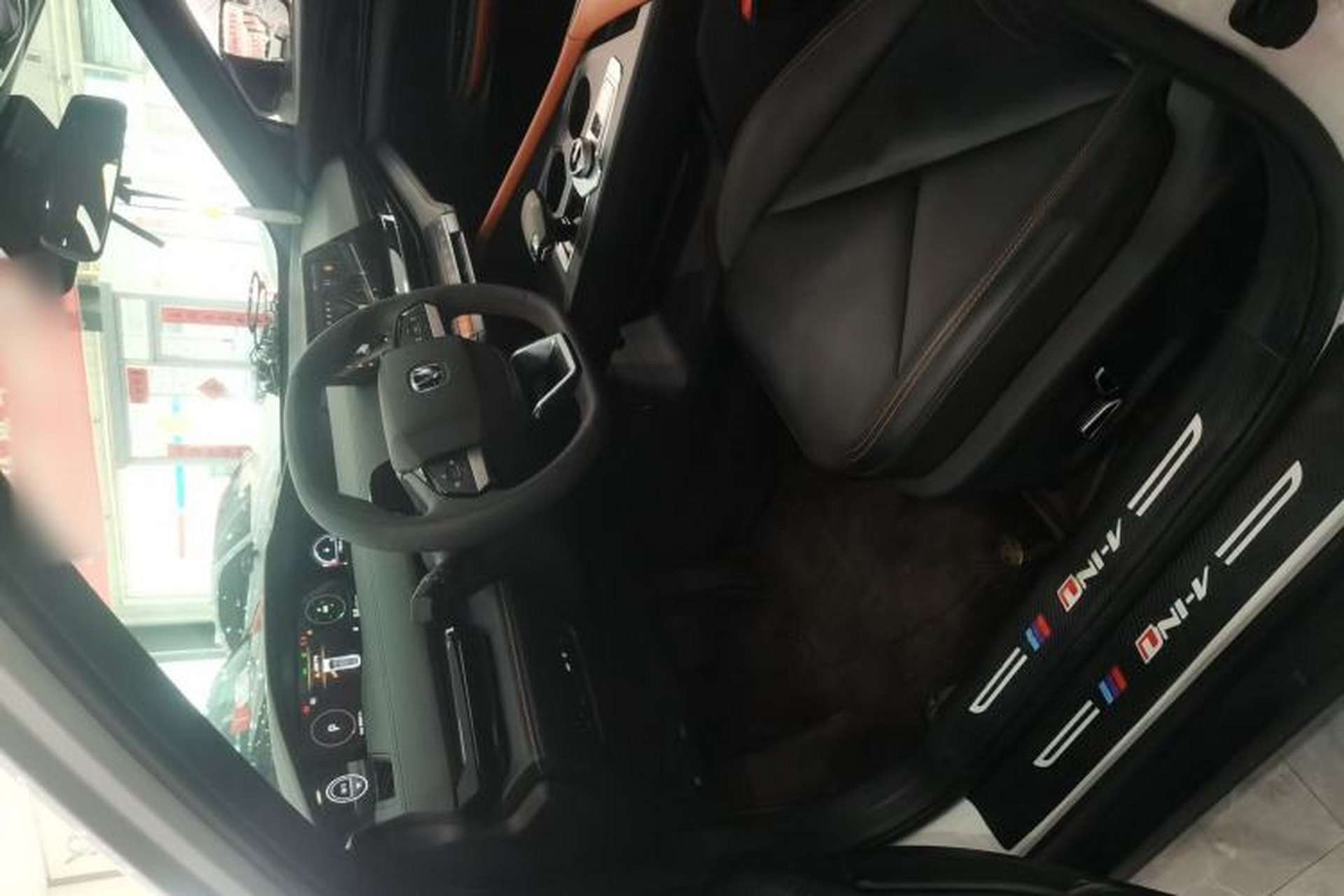 Used CHANGAN UNI-V 2022 1.5T Prestige Version Interior 1