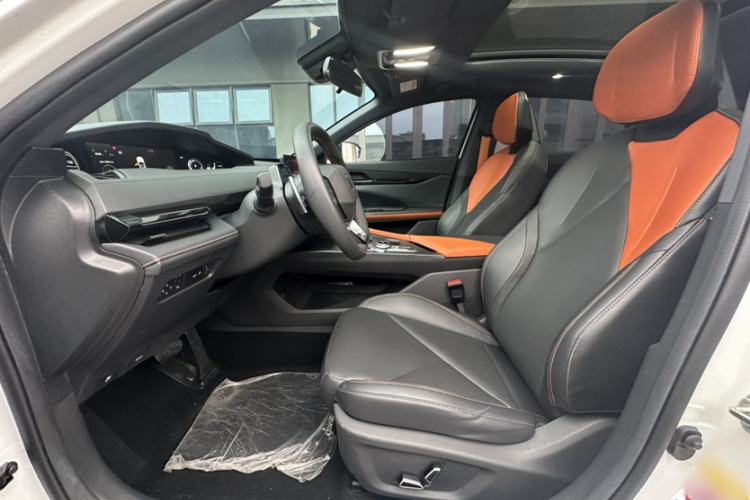 Used CHANGAN UNI-V 2022 1.5T Prestige Version Interior 1