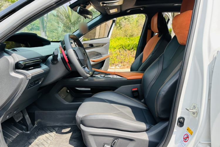 Used CHANGAN UNI-V 2022 1.5T Prestige Version Interior 2