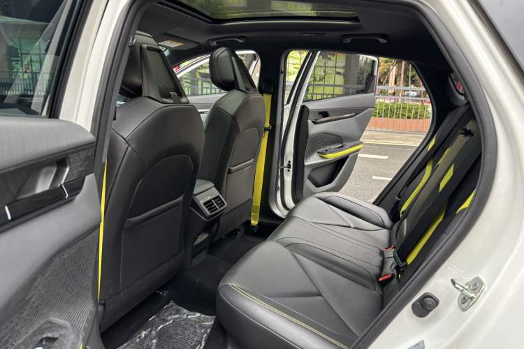 Used CHANGAN UNI-V 2022 1.5T Sport Edition Interior 2