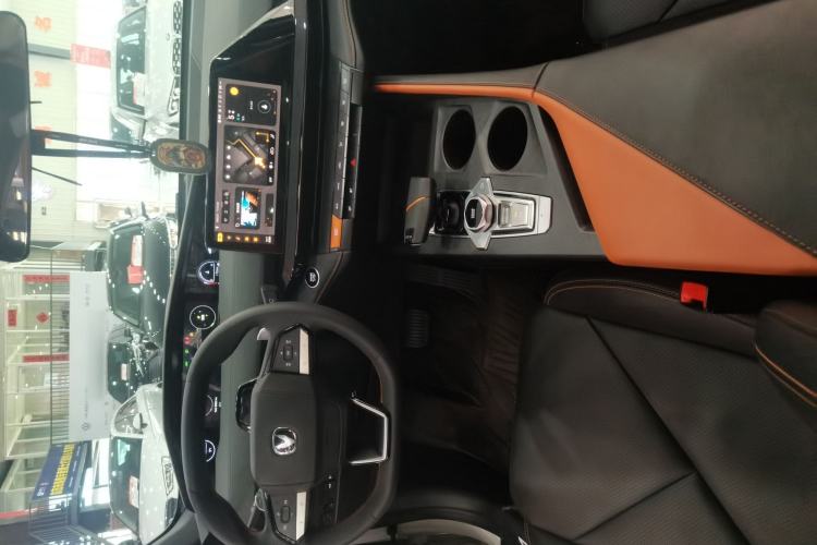 Used CHANGAN UNI-V 2022 1.5T Prestige Version Interior 3