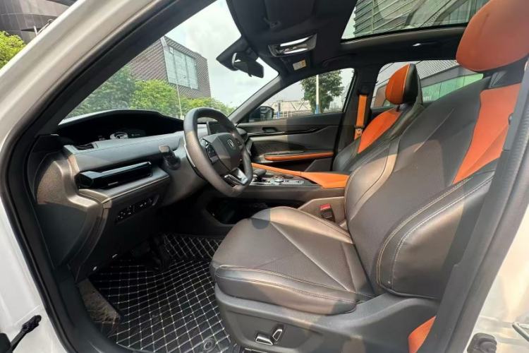 Used CHANGAN UNI-V 2022 1.5T Prestige Version Interior 3