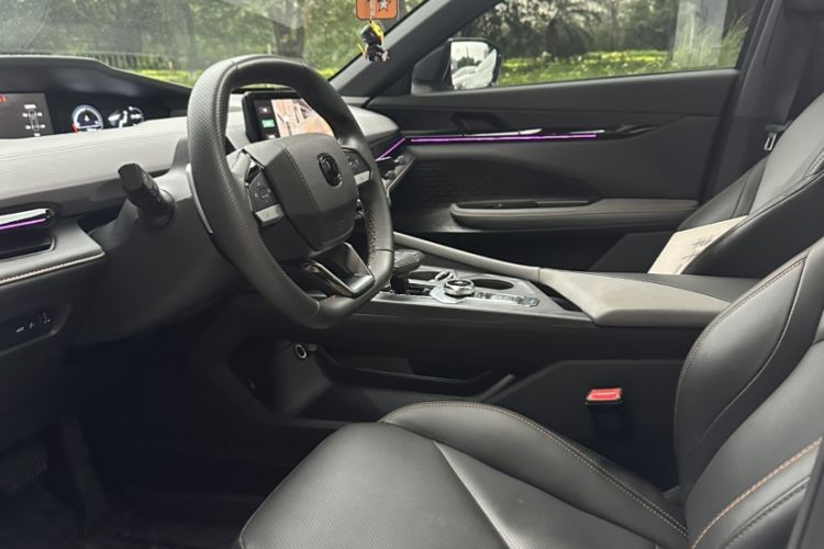Used CHANGAN UNI-V 2022 1.5T Prestige Version Interior 3