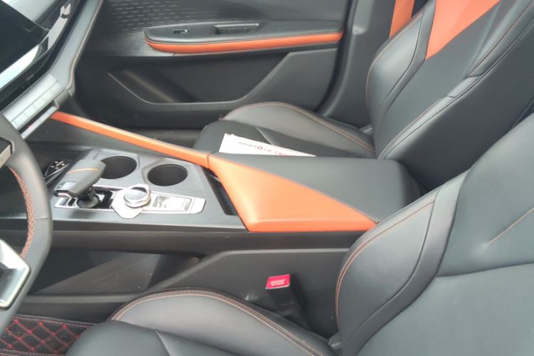 Used CHANGAN UNI-V 2022 1.5T Prestige Version Interior 3