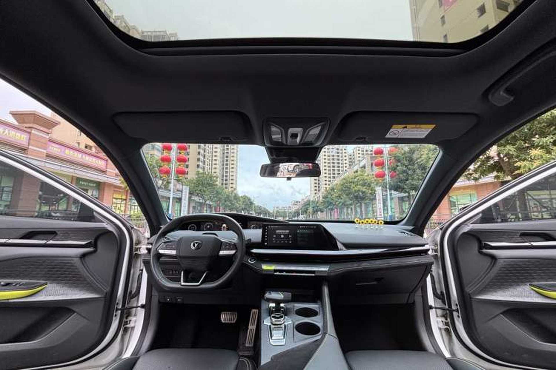 Used CHANGAN UNI-V 2022 1.5T Sport Edition Interior 5
