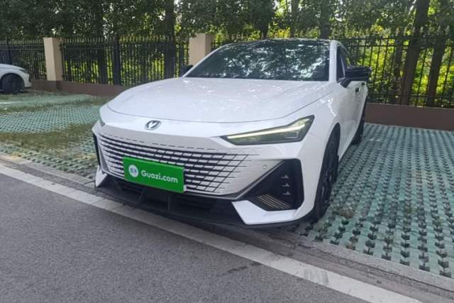 Used CHANGAN UNI-V 2022 1.5T Prestige Version
