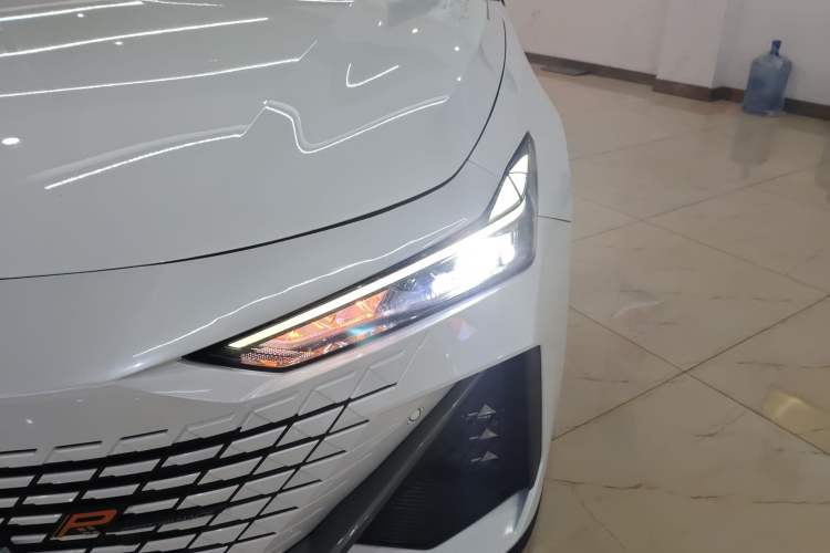 Used CHANGAN UNI-V 2022 1.5T Prestige Version Left Front Headlight