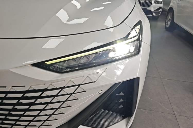 Used CHANGAN UNI-V 2022 1.5T Prestige Version Left Front Headlight