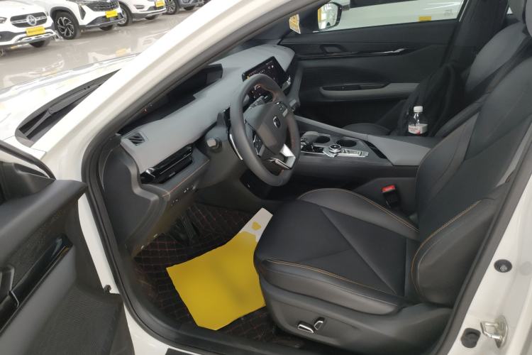 Used CHANGAN UNI-V 2022 1.5T Prestige Version Left Front Seat