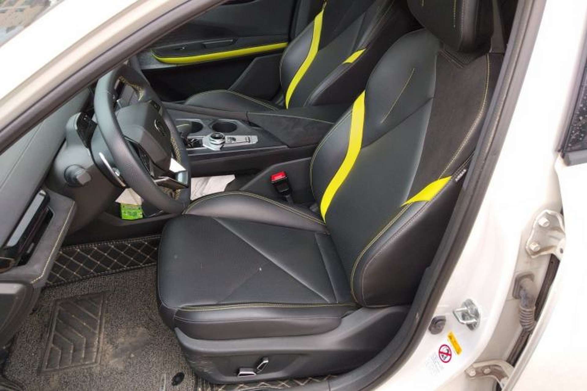Used CHANGAN UNI-V 2022 1.5T Sport Edition Left Front Seat