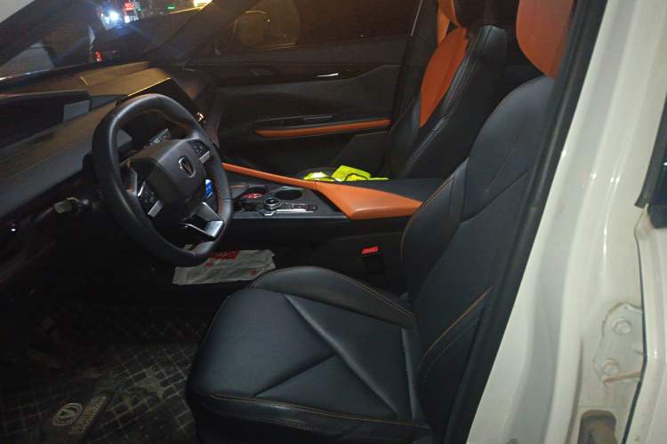 Used CHANGAN UNI-V 2022 1.5T Prestige Version Left Front Seat