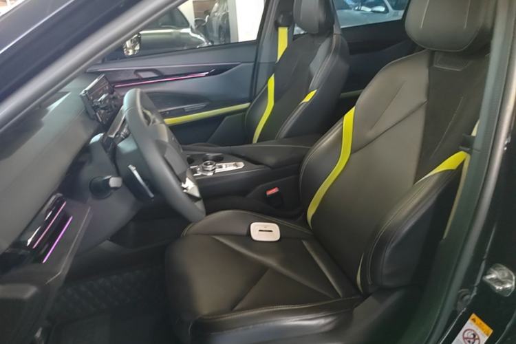 Used CHANGAN UNI-V 2022 1.5T Sport Edition Left Front Seat