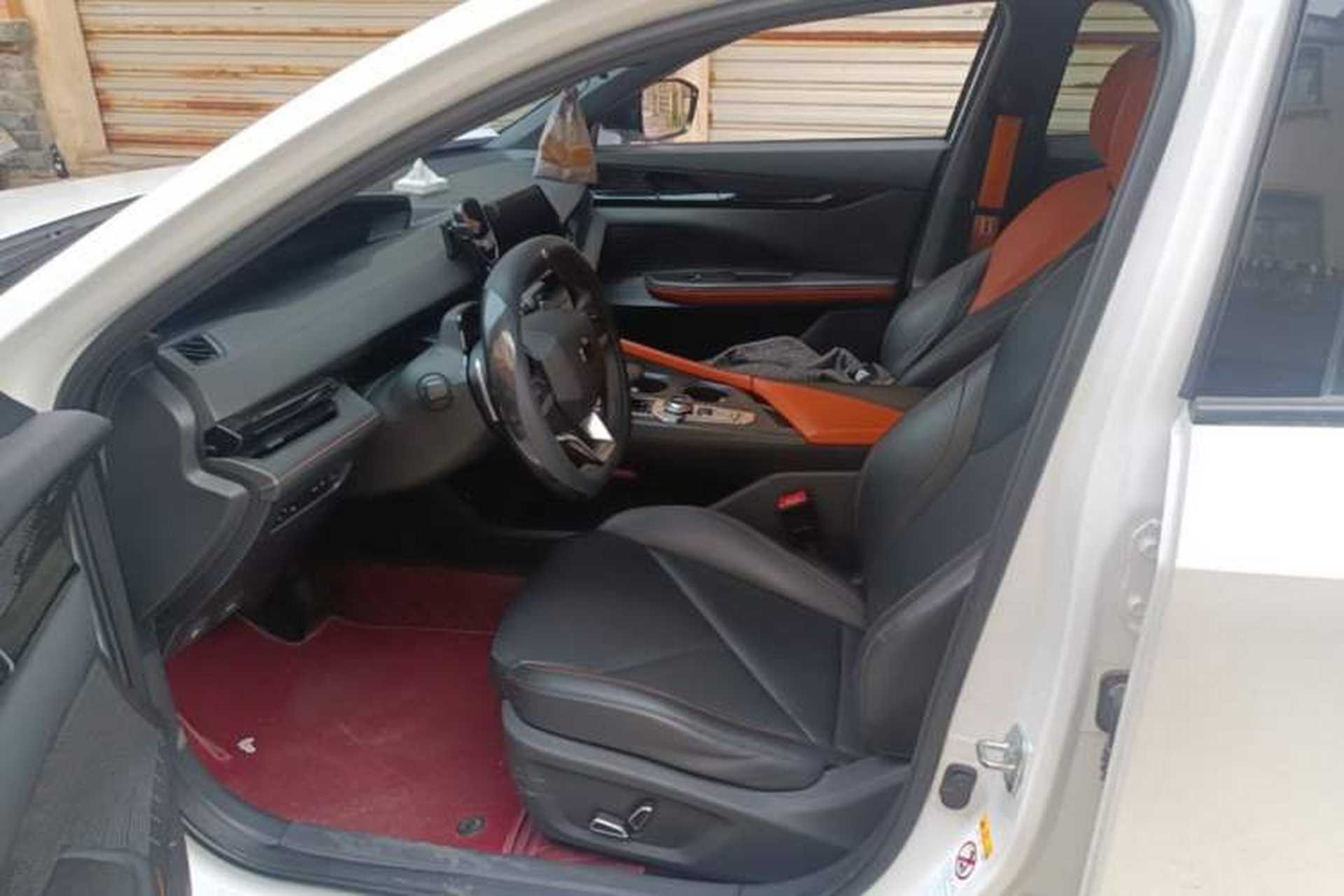 Used CHANGAN UNI-V 2022 1.5T Prestige Version Left Front Seat