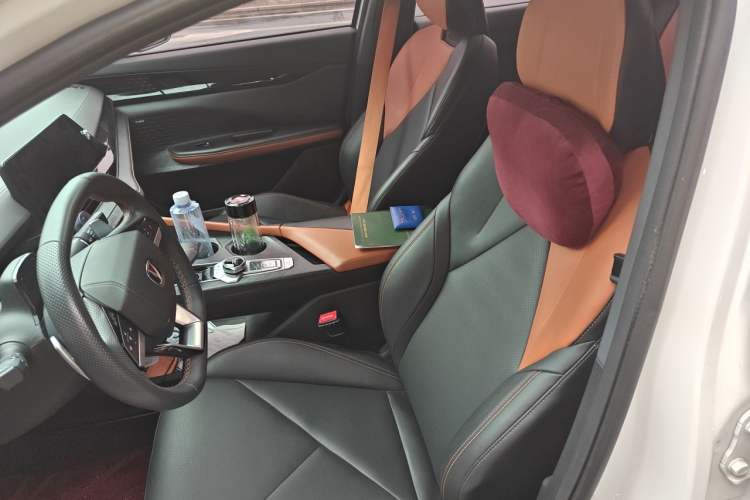 Used CHANGAN UNI-V 2022 1.5T Smart Navigation Version Left Front Seat