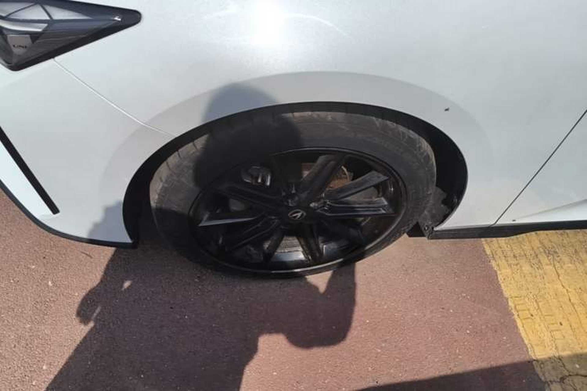 Used CHANGAN UNI-V 2022 1.5T Prestige Version Left Front Wheel Hub