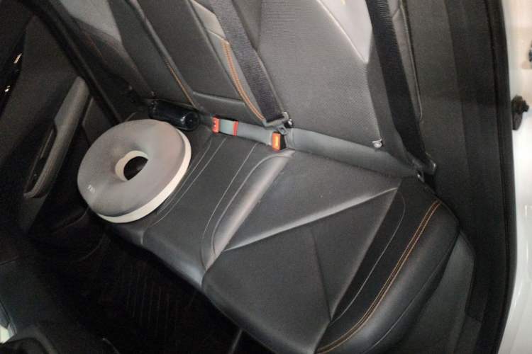 Used CHANGAN UNI-V 2022 1.5T Prestige Version Left Rear Seat