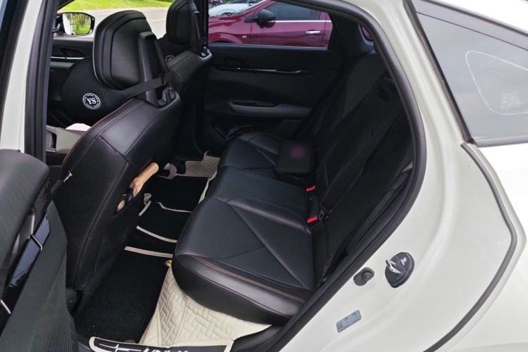 Used CHANGAN UNI-V 2022 1.5T Prestige Version Left Rear Seat