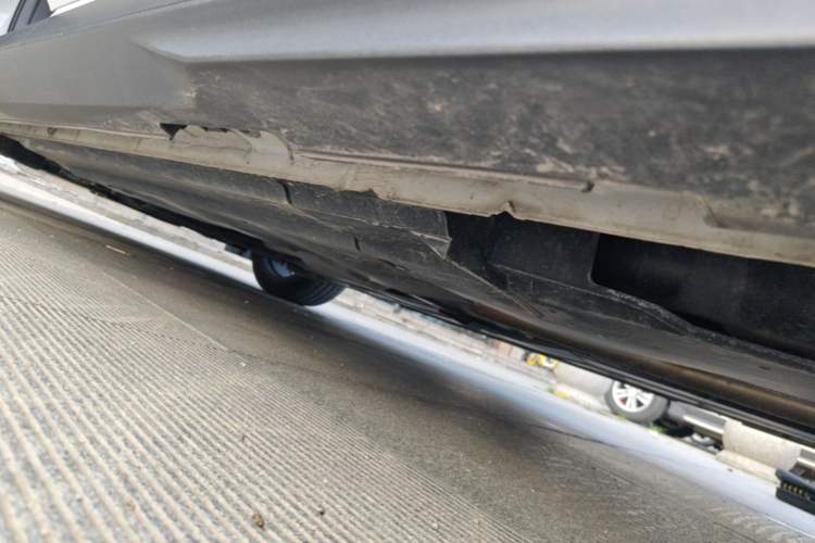 Used CHANGAN UNI-V 2022 1.5T Prestige Version Left Side Sill