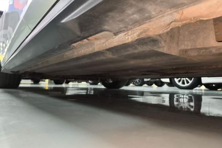 Used CHANGAN UNI-V 2022 1.5T Prestige Version Left Side Sill