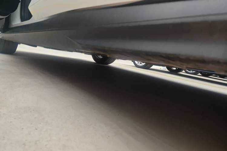 Used CHANGAN UNI-V 2022 1.5T Prestige Version Left Side Sill
