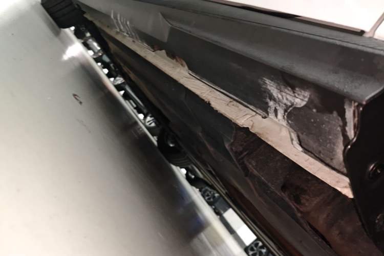 Used CHANGAN UNI-V 2022 1.5T Prestige Version Left Side Sill