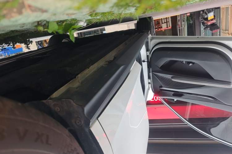 Used CHANGAN UNI-V 2022 1.5T Prestige Version Left Side Sill