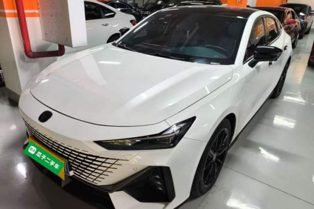 Used CHANGAN UNI-V 2022 1.5T Prestige Version
