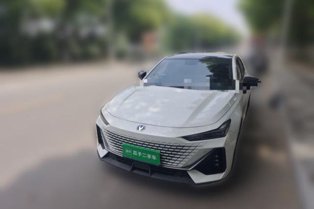 Used CHANGAN UNI-V 2022 1.5T Prestige Version