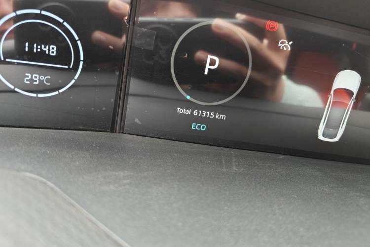 Used CHANGAN UNI-V 2022 1.5T Prestige Version Odometer Close Up