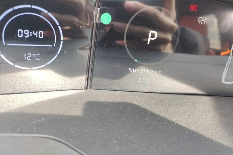 Used CHANGAN UNI-V 2022 1.5T Prestige Version Odometer Close Up