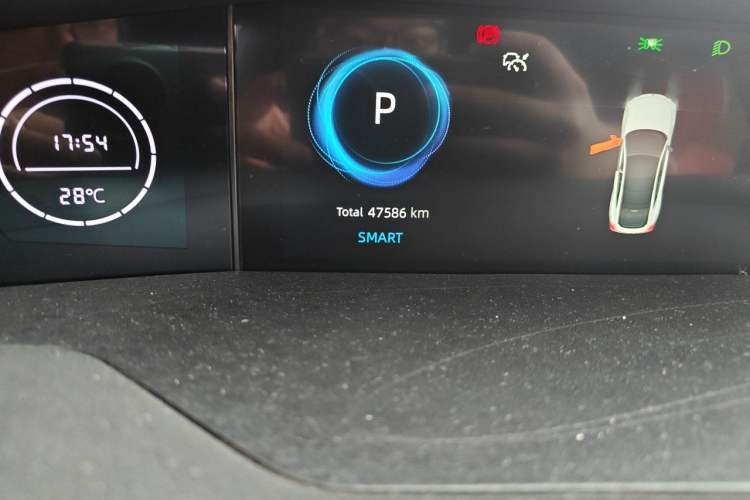 Used CHANGAN UNI-V 2022 1.5T Prestige Version Odometer Close Up