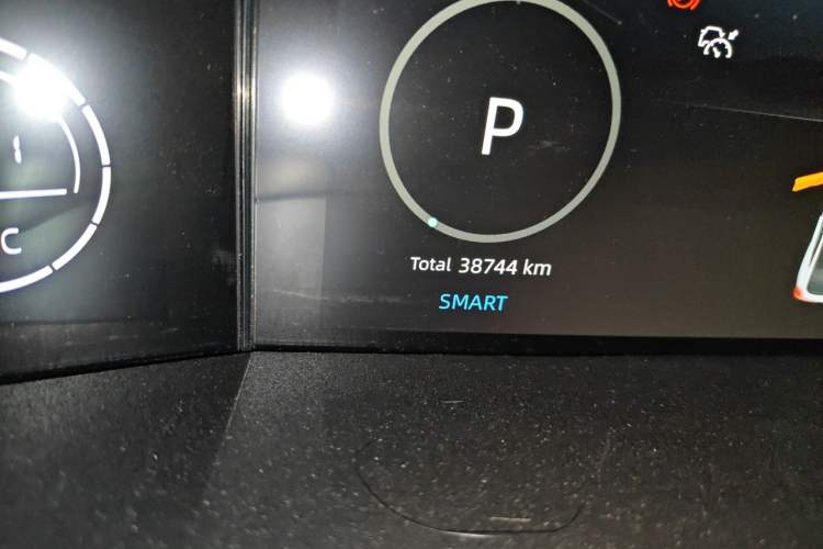 Used CHANGAN UNI-V 2022 1.5T Smart Navigation Version Odometer Close Up