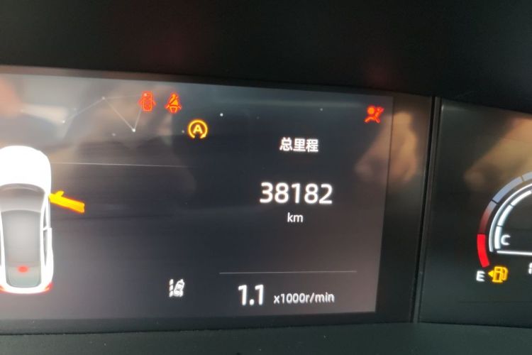 Used CHANGAN UNI-V 2022 1.5T Smart Navigation Version Odometer Close Up