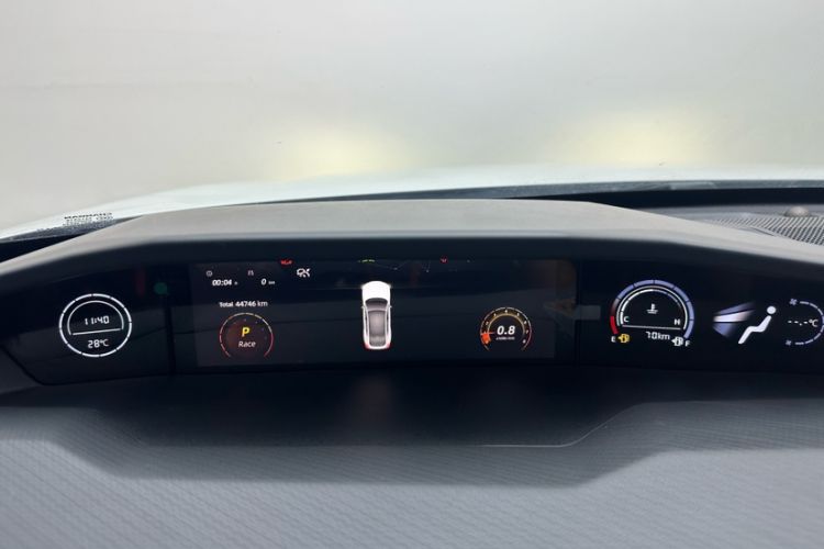 Used CHANGAN UNI-V 2022 1.5T Prestige Version Odometer Close Up